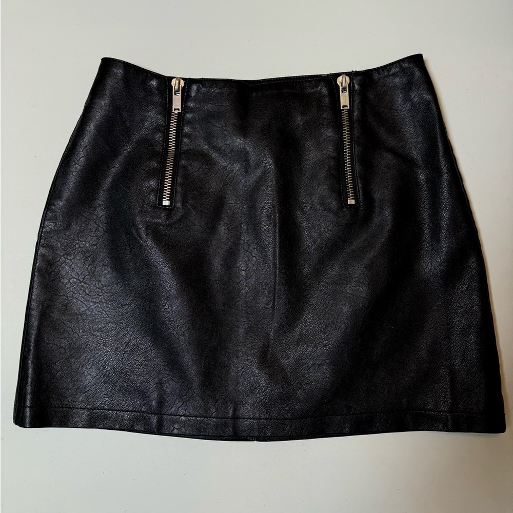 Forever 21 Black Faux Leather Mini Skirt